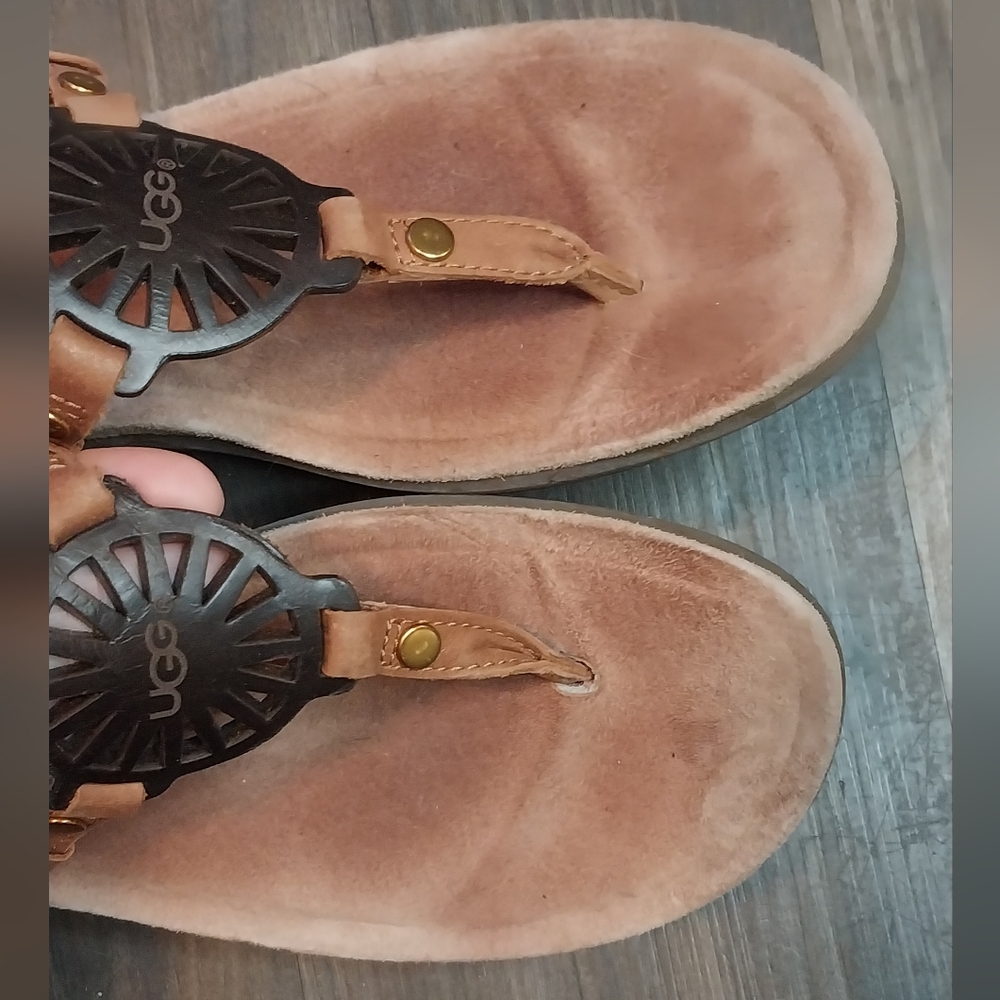 UGG Sandals - Picture 2 of 5